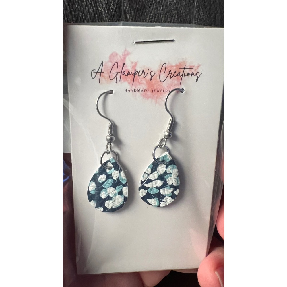 A Glamper's Creations Teardrop Earrings Womens OS White Blue New Floral Leather‎